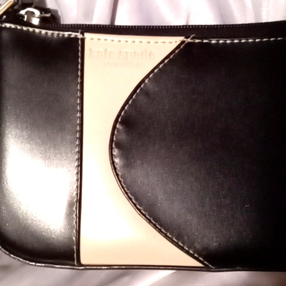 Kate Spade purse used - Picture 2 of 5